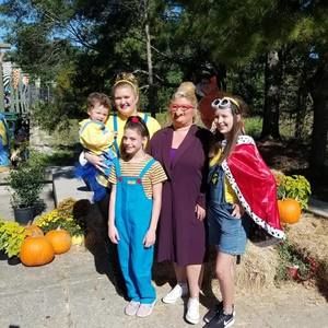 Meet your Posher, Christina